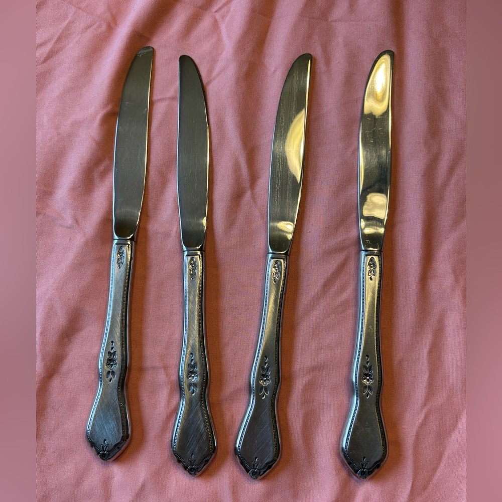 Oneida Morning Blosso Floral-Handled Stainless Steel Dinner Knives - Set of 4